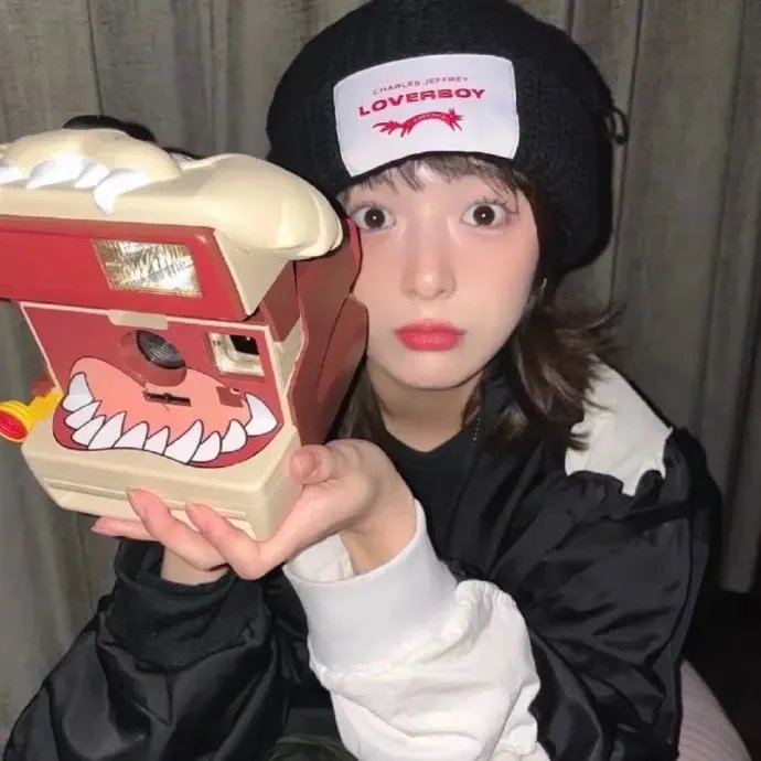小雁与吴爱丽